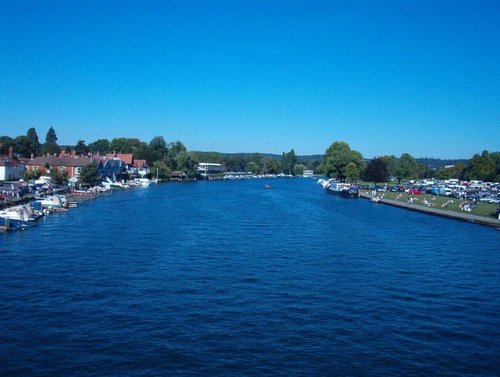 Blue on Thames