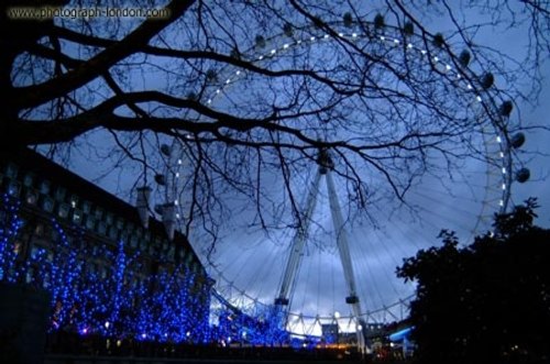 The London Eye at dusk