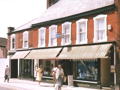  West Street  Havant  Hampshire  Richardson PicturesofEngland com