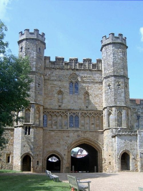 Battle Abbey gatehouse