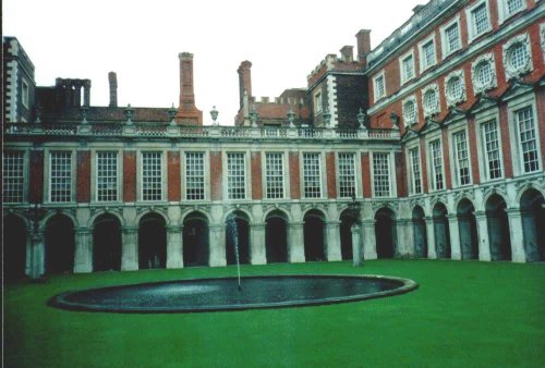 Hampton Court Palace & Gardens