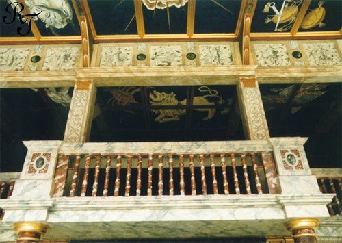 The balcony, Shakespeare's Globe Theatre, London