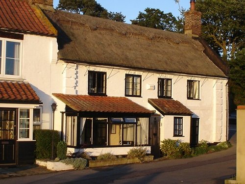 'ROSE COTTAGE' REEDHAM, SELF CATERING RENTAL. GREAT LOCATION FOR VISITING NORFOLK. RECOMMEND A CAR