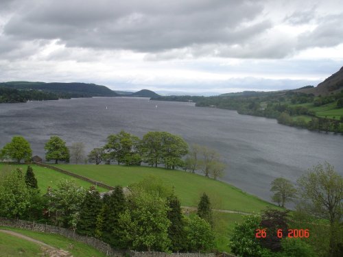 Picture of the Lake before a rain shower. - Picture taken in The Lake District