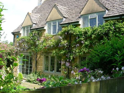 Home in Bourton-on-the-Water. - June 2006