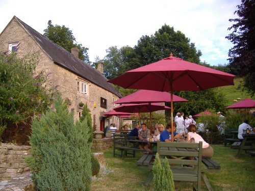 The Crown Inn at Frampton Mansell, Cirencester, Gloucestershire