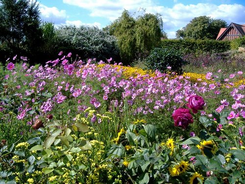 Arundel gardens, Arundel, West Sussex