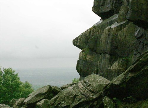 Beacon Hill Country Park