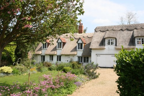 Thatched cottages in Dalham village