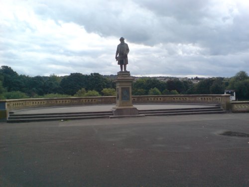 Sir Titus Salt's Statue