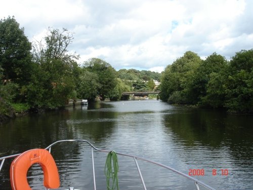 Entering Thorpe St Andrew from Norwich on River Yare