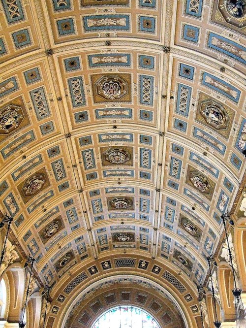 St Georges Hall interior