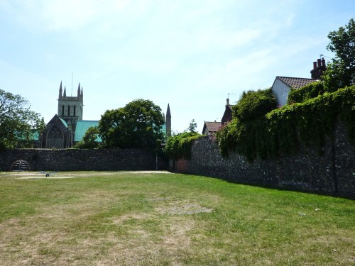 Great Yarmouth Town Wall