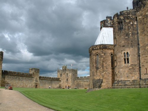 Alnwick Castle  5 July 2007