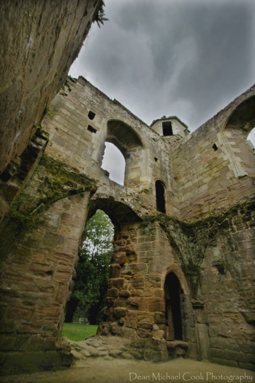 Vertical view of side entrance interior