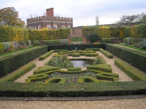 Hampton Court Palace & Gardens