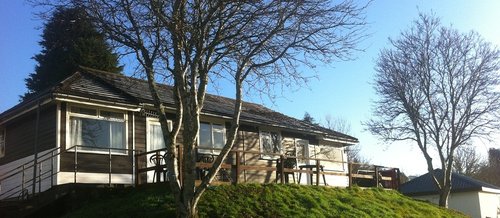 Riverside Chalets & Caravan Park