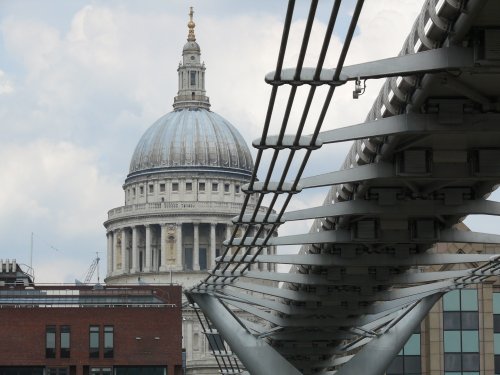 Millenium Bridge