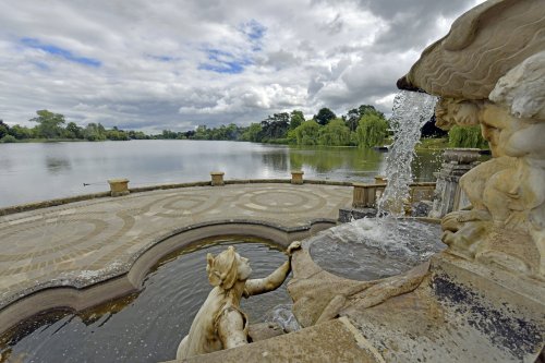 The Loggia Fountain, Hever Castle