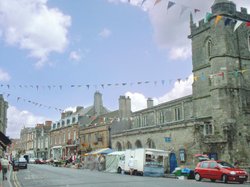 High Street & St James' Church, Shaftesbury, Dorset