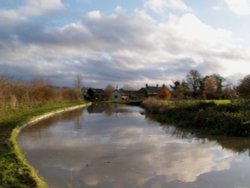 The Oxford Canal at Nell Bridge Lock, near Aynho.