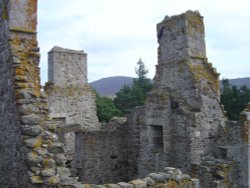 Glenbuchat Castle