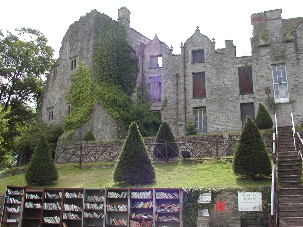 Hay Castle Books