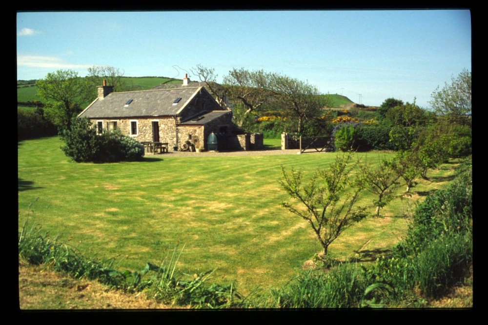 Rumbobs Cottage, Kirk Michael. A typical Manx Thoulton