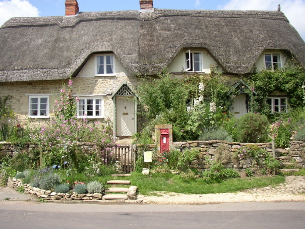 Photograph of Reybridge, Wiltshire. Taken during the summer months of 2004