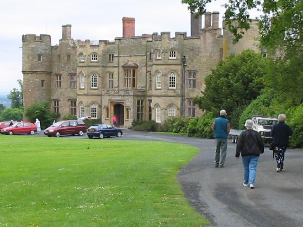 Croft Castle approach