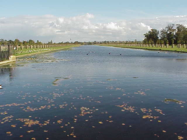 The Long Water Canal