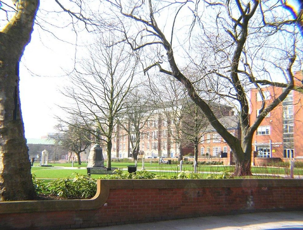 Palmyra Square Gardens, Warrington