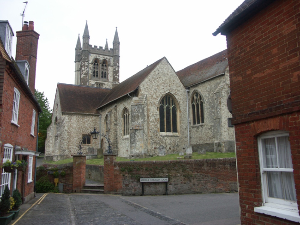 St Andrews Church, Farnham, Surrey