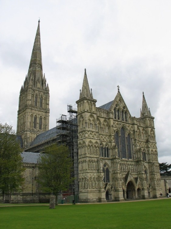 Front of Salisbury Cathedral