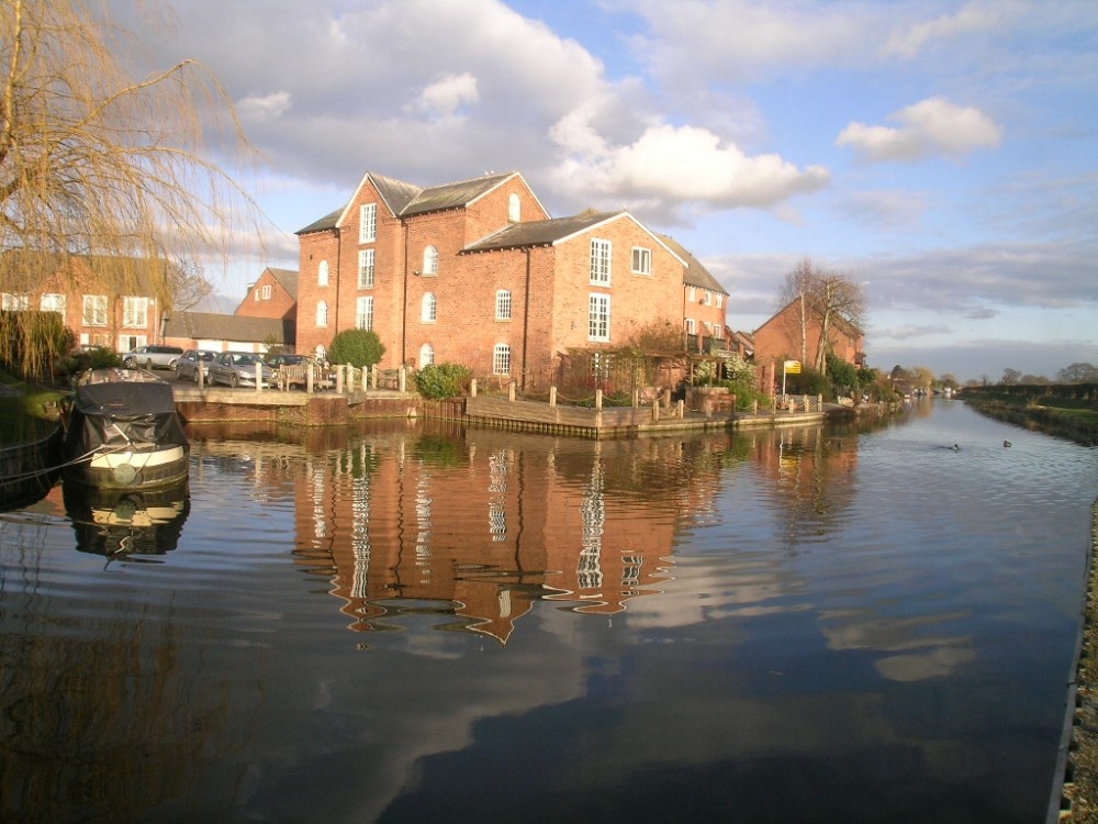 Waverton Mill Quays & Shropshire union canal