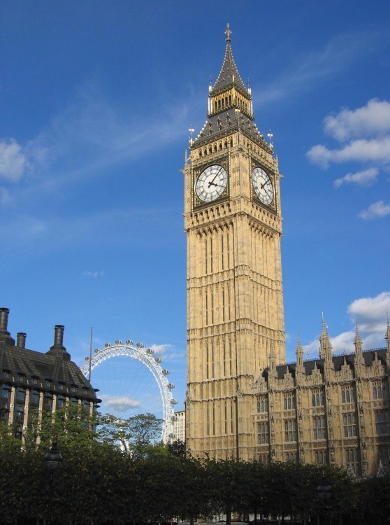 Big Ben with London Eye in the background 2003