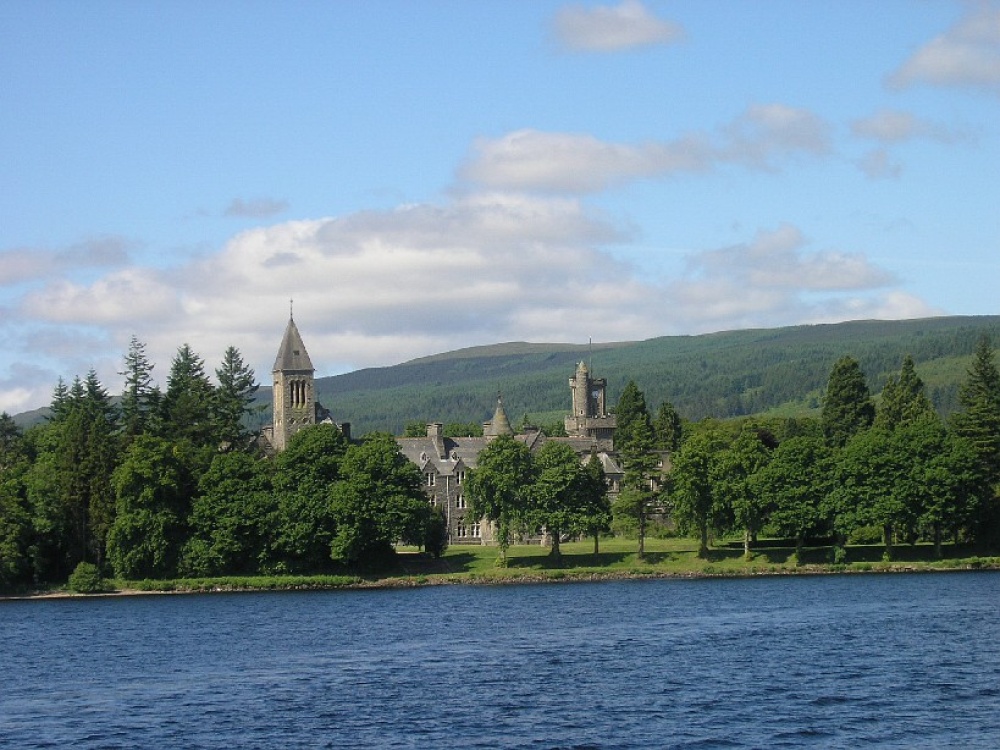 Old abbey in Fort Augustus photo by Luc Hermans