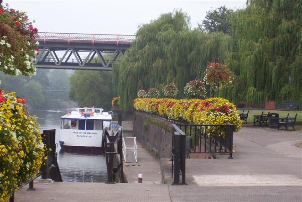 A pleasant view of river bank - Worcester, facing Pitchcroft