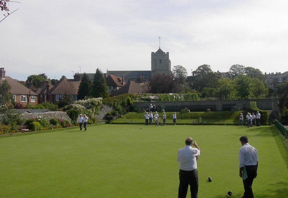 Eastbourne, E. Sussex, the bowling green at Motcombe, Old Town.