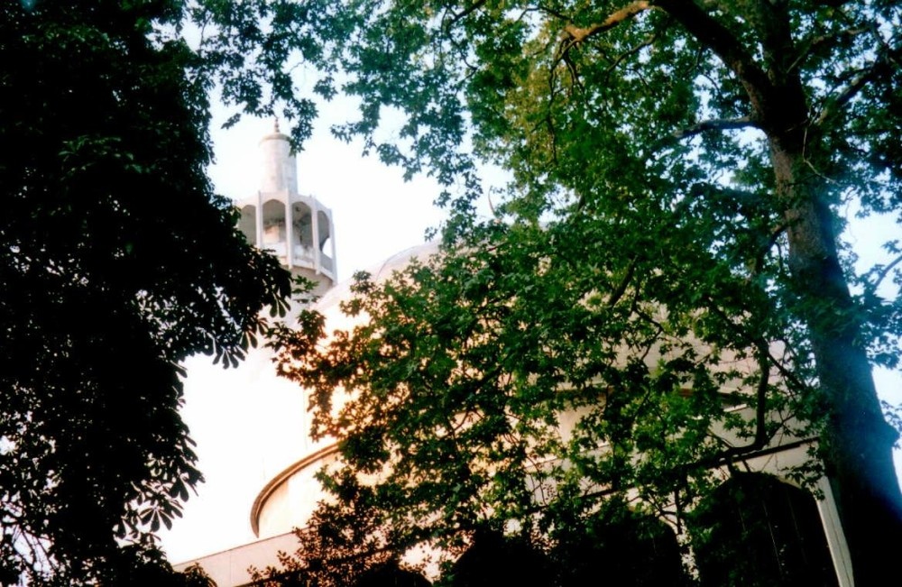 London, Central Mosque, by Regent`s Park - Sept 2002