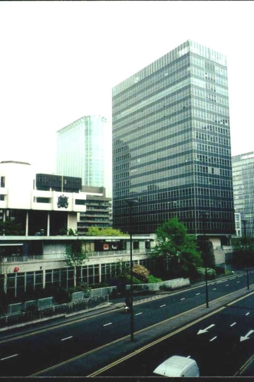 London - London Wall, May 2001