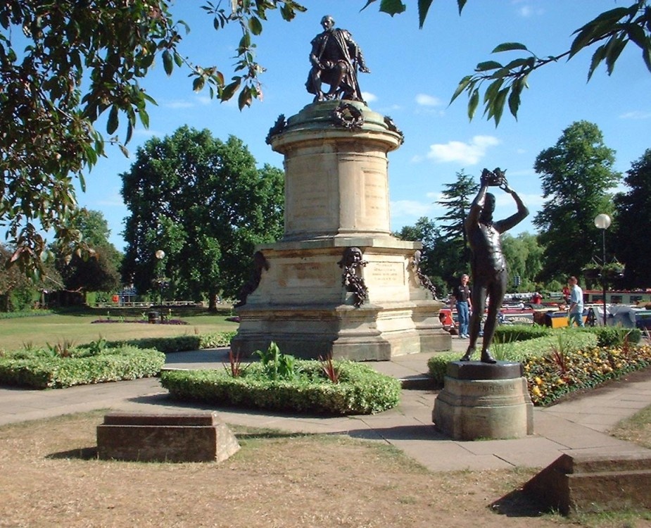 Shakespeare Monument, June 2003, Stratford upon Avon