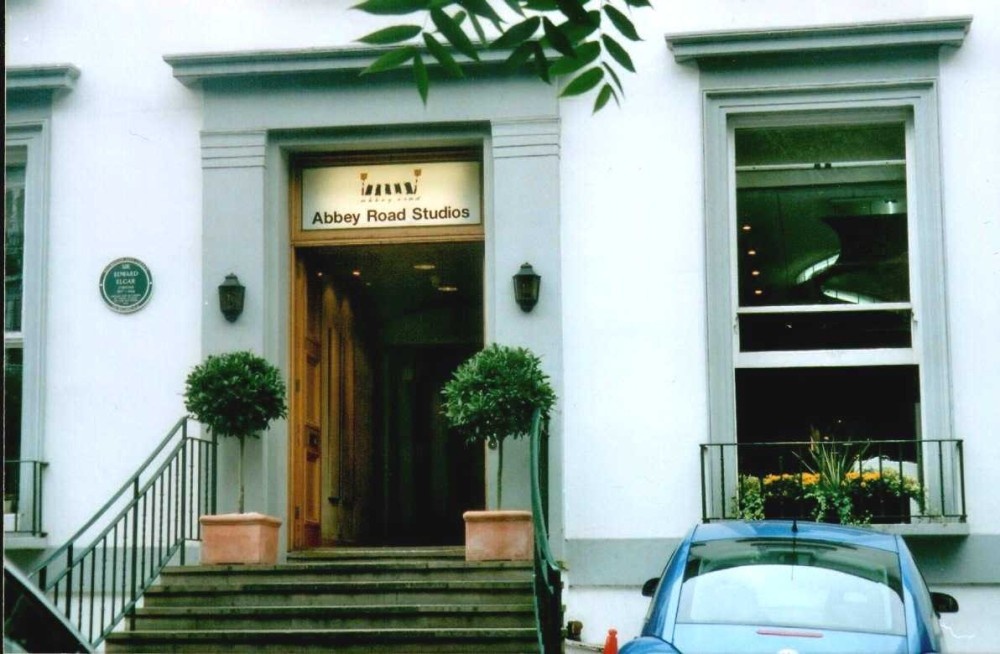 London - St John`s Wood, Abbey Road, Recording Studio, Sept 2002