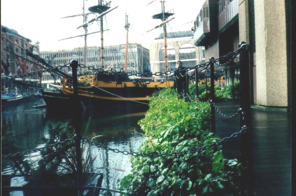 London - St Katherine Docks, May 2001