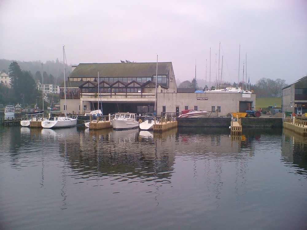 Lake Windemere. Bowness. 04 Feb 006