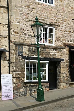 Lincoln's steep hill