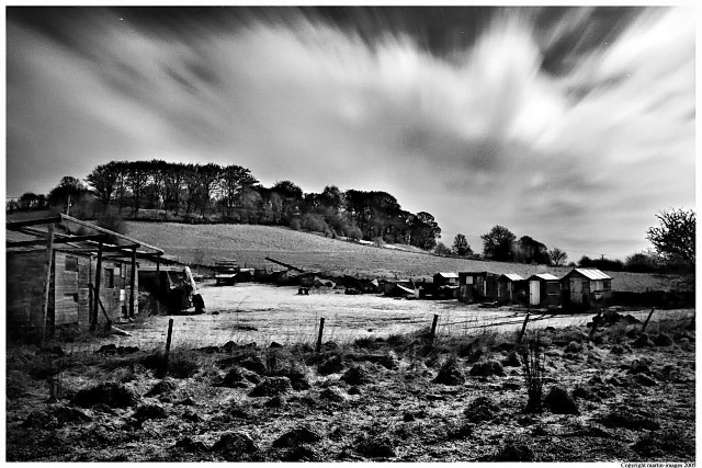 Photograph of Billings view, Rawdon, West yorkshire, taken at night