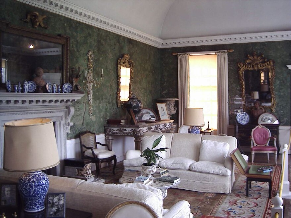 A room in the Bentley Manor House. photo by John Pelling