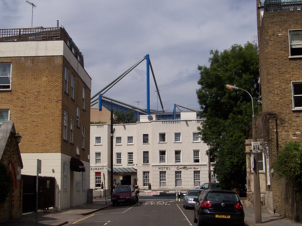 Maxwell Road (looking onto Fulham Road), Fulham Broadway