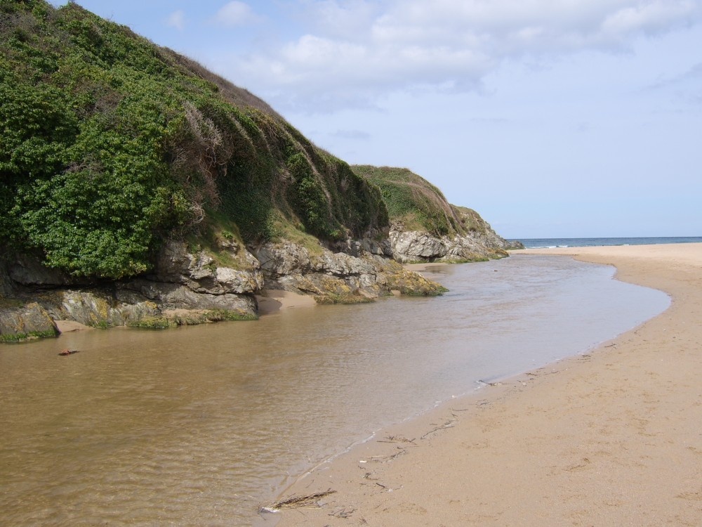 Photograph of Holywell Bay, Cornwall.